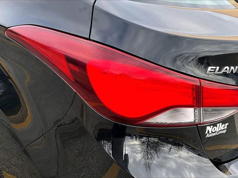 Used 2015 Hyundai Elantra SE w/ Option Group 03 image 30