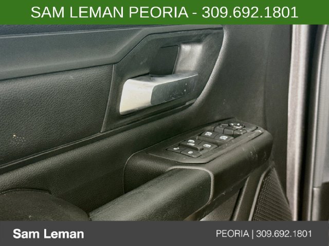 New 2026 RAM 1500 Express AWD/4WD image 17