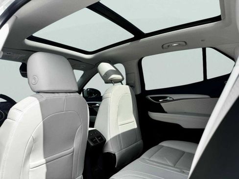 Used 2024 Buick Envision Avenir image 42