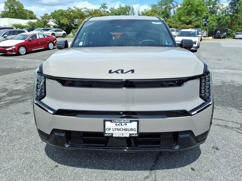 New 2026 Kia EV9 Land w/ Nightfall Edition Package AWD/4WD image 9