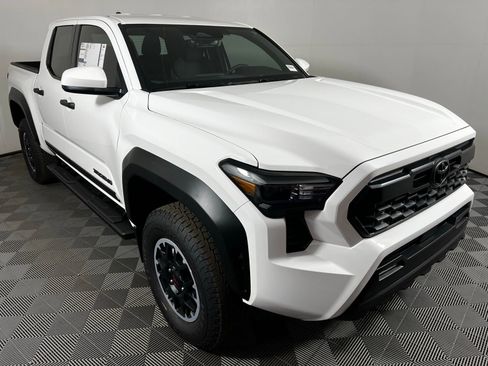 New 2026 Toyota Tacoma TRD Off-Road image 3