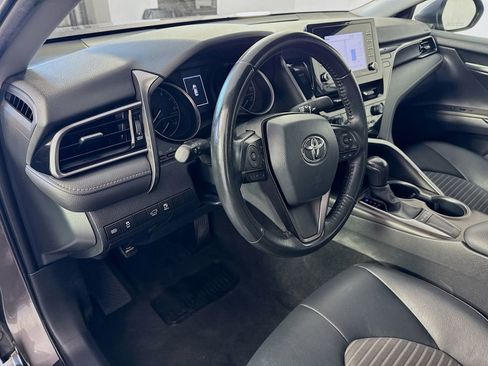 Used 2023 Toyota Camry SE FWD image 9