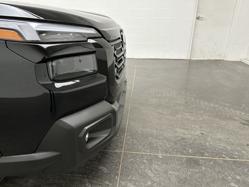 New 2026 Subaru Outback Limited AWD/4WD image 2