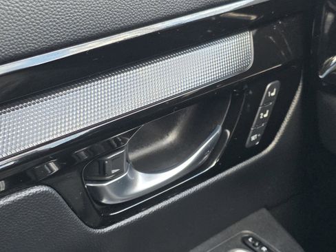 Used 2023 Honda CR-V EX-L image 10