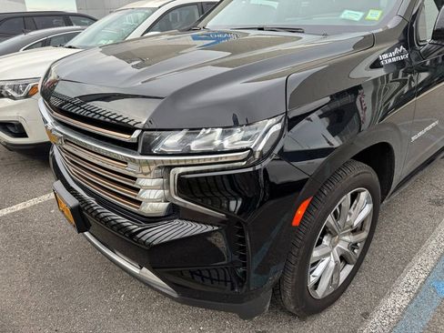 Used 2023 Chevrolet Suburban High Country AWD/4WD image 1