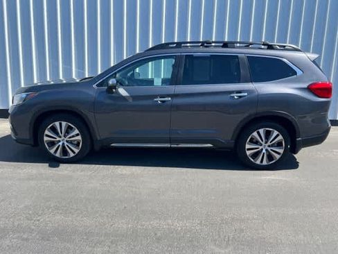 Used 2022 Subaru Ascent Touring AWD/4WD image 3