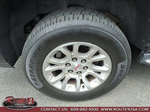 Used 2019 GMC Yukon SLT w/ Open Road Package AWD/4WD image 6