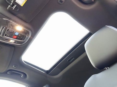 New 2025 Jeep Grand Cherokee Laredo image 22