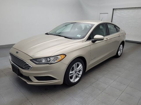 Used 2018 Ford Fusion S image 2