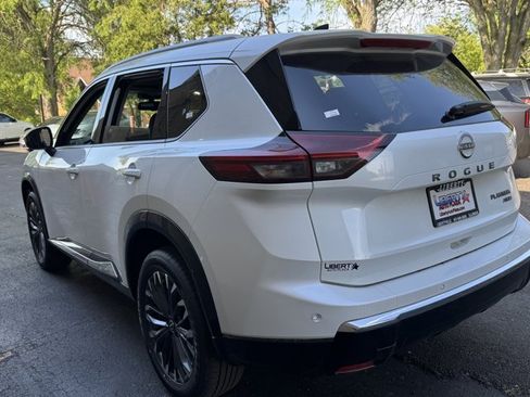 New 2026 Nissan Rogue Platinum AWD/4WD image 11