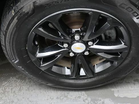 Used 2017 Chevrolet Equinox LT w/ Convenience Package image 30