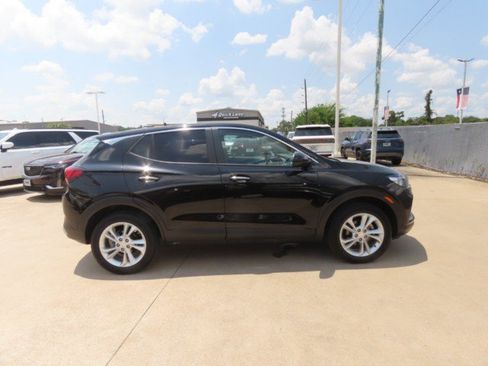 Used 2022 Buick Encore GX Preferred w/ Cold Weather Comfort Package AWD/4WD image 7