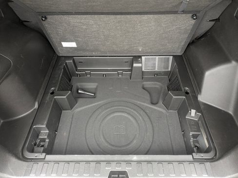 Used 2022 Chevrolet Equinox RS image 34