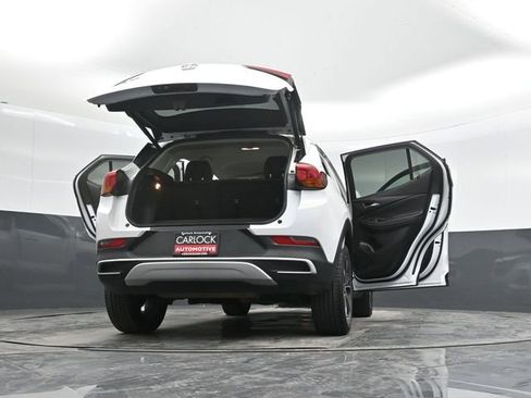 Used 2022 Buick Encore GX Select image 45