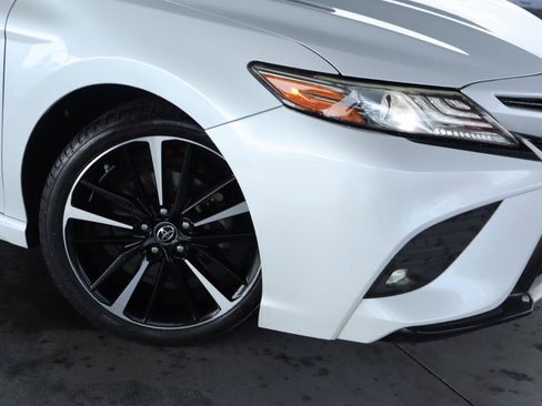 Used 2019 Toyota Camry XSE FWD image 4