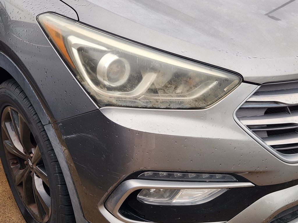 Used 2017 Hyundai Santa Fe Sport w/ 2.0T Ultimate Tech Package 05 FWD image 8