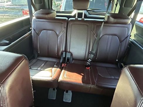 Used 2024 Ford Expedition Max Limited image 28