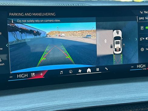 Used 2025 BMW 330i Sedan image 21