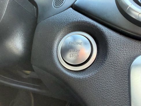 Used 2018 Mercedes-Benz CLA 250 4MATIC image 33