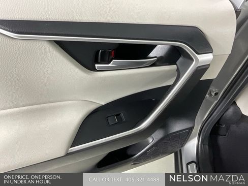 Used 2020 Toyota RAV4 XLE Premium FWD image 19
