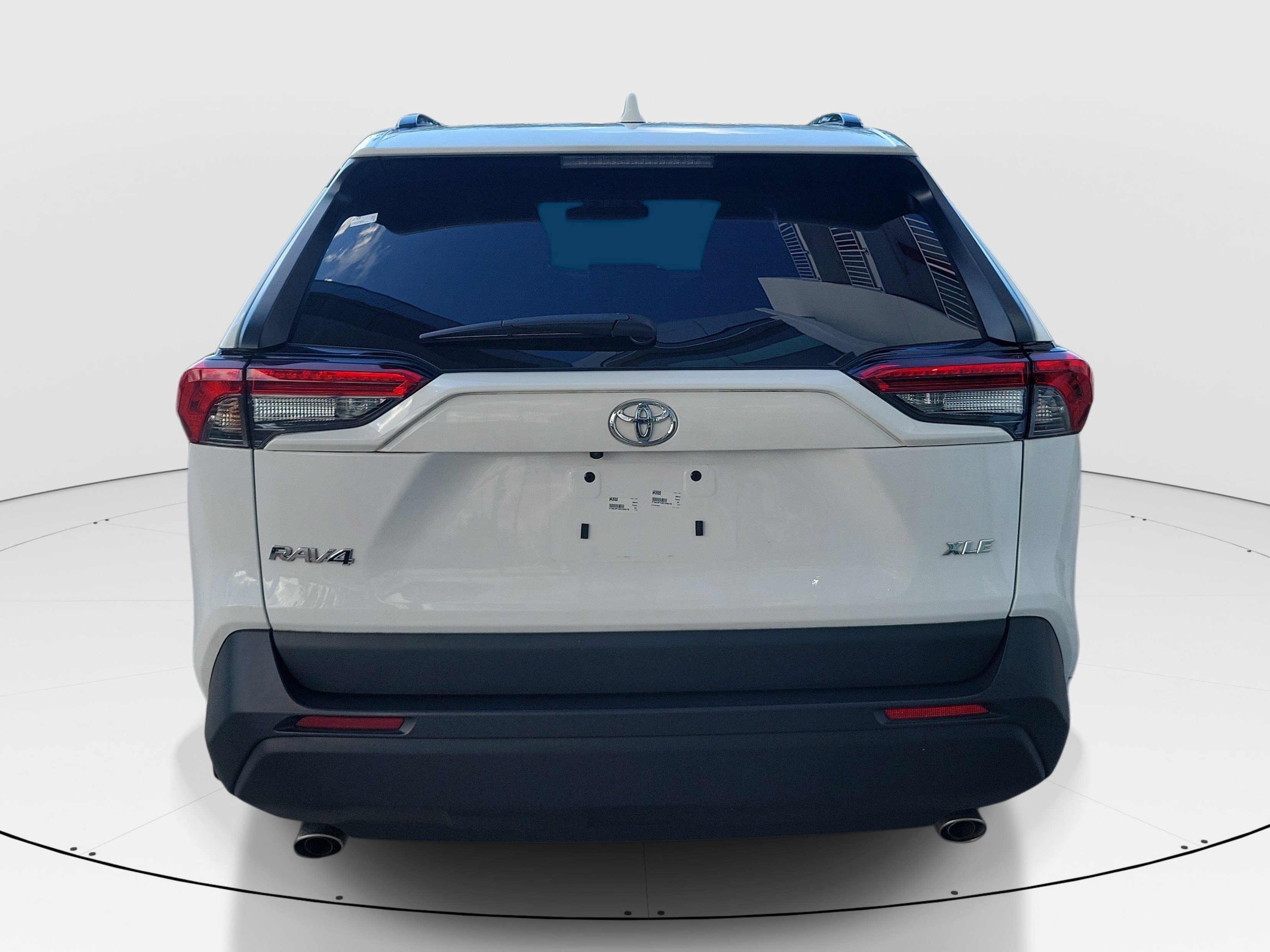 Used 2024 Toyota RAV4 XLE FWD image 6