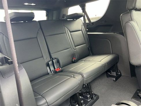 New 2026 GMC Yukon XL Denali w/ Denali Reserve Package image 34