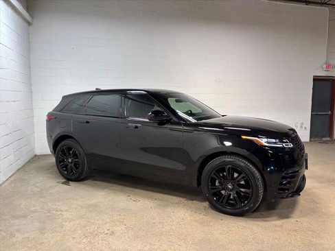 Used 2023 Land Rover Range Rover Velar R-Dynamic S image 5
