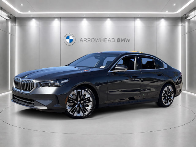 Used 2026 BMW 540i xDrive w/ Premium Package AWD/4WD image 1