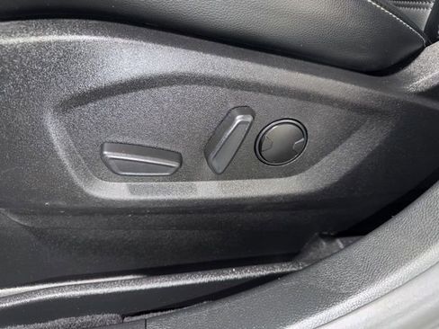 Used 2024 Ford Edge SEL w/ Convenience Package image 14