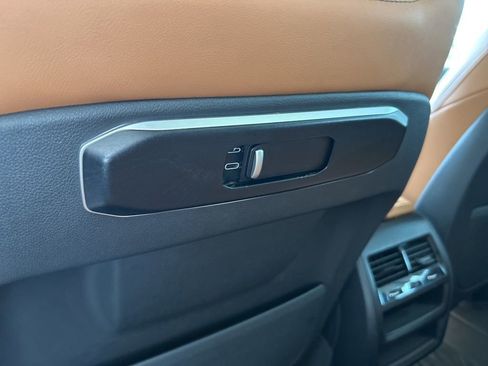 Used 2024 BMW X5 sDrive40i w/ Parking Assistance Package image 42