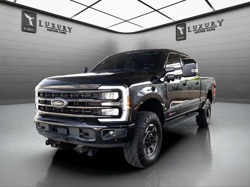 Used 2024 Ford F350 Lariat w/ Lariat Ultimate Package AWD/4WD image 4