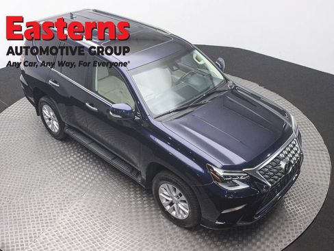 Used 2021 Lexus GX 460 w/ Accessory Package AWD/4WD image 4