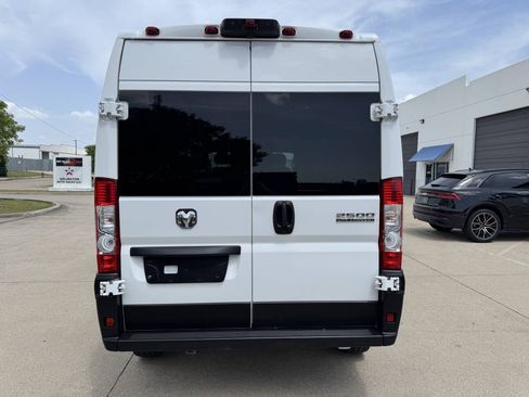 Used 2023 RAM ProMaster 2500 FWD image 7