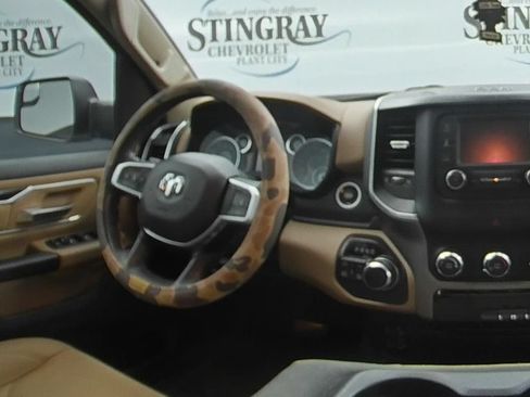Used 2020 RAM 1500 Big Horn AWD/4WD image 16