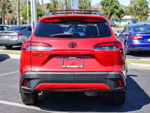 Certified 2022 Toyota Corolla Cross XLE w/ Convenience Package FWD image 24