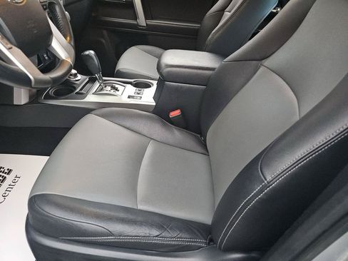 Used 2016 Toyota 4Runner SR5 Premium AWD/4WD image 18