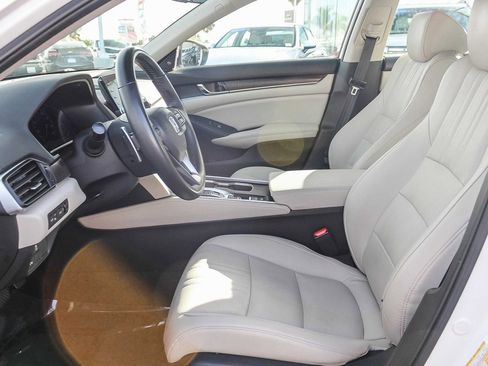 Used 2022 Honda Accord Touring image 19