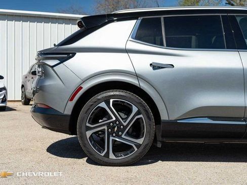 New 2026 Chevrolet Equinox EV LT w/ Convenience Package II image 5