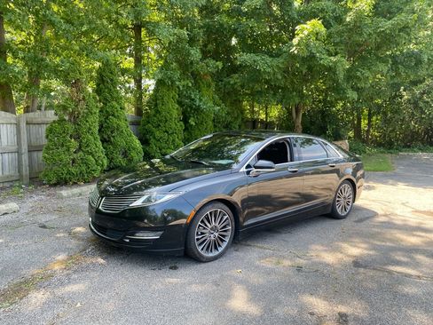 Used 2015 Lincoln MKZ w/ Equipment Group 102A Reserve FWD image 1