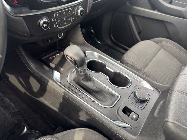 Used 2023 Chevrolet Traverse LT AWD/4WD image 23
