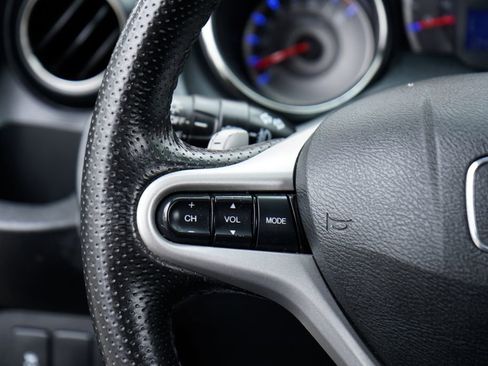 Used 2013 Honda Fit Sport image 22