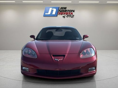 Used 2007 Chevrolet Corvette Coupe w/ Preferred Equipment Group RWD image 2
