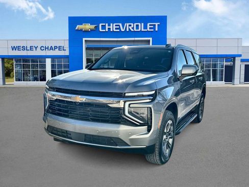 Used 2025 Chevrolet Tahoe LS image 1