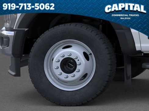 New 2026 Ford F550 4x4 Crew Cab image 21