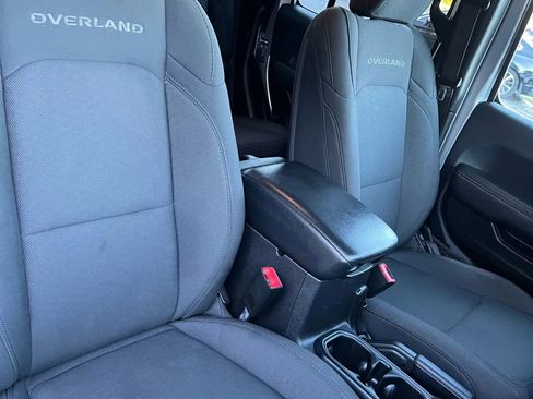 Used 2020 Jeep Gladiator Overland image 21