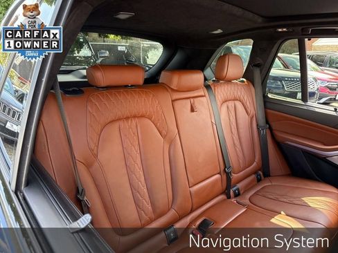 Used 2021 BMW X5 M50i w/ Executive Package image 17
