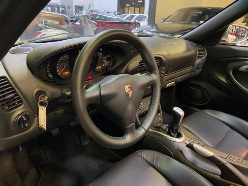 Used 2004 Porsche 911 Carrera RWD image 11