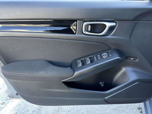 Certified 2025 Honda Civic Sport image 17