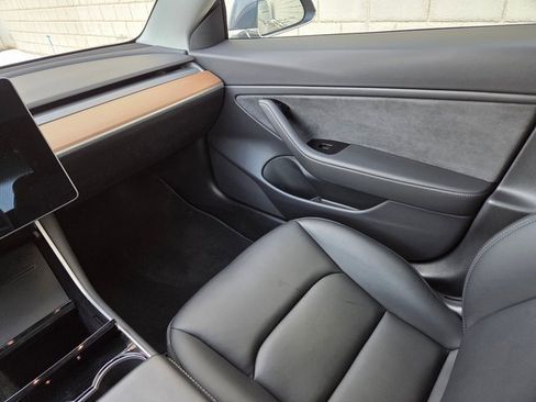 Used 2020 Tesla Model 3 Long Range image 24
