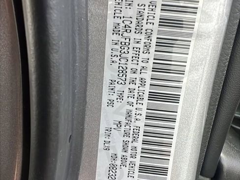 Used 2018 Jeep Grand Cherokee Limited w/ Luxury Group II image 34